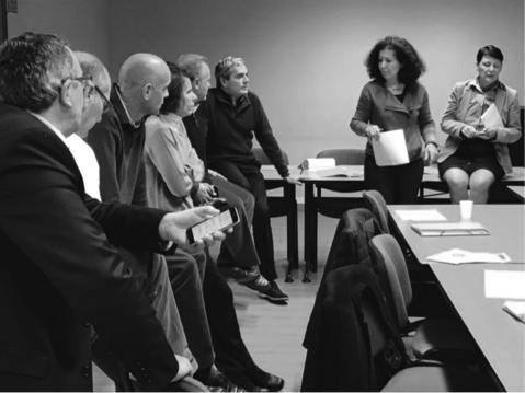 apps-iphone-mobile-phonejpg